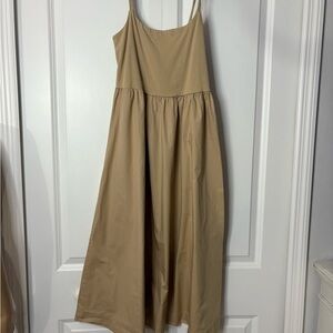 Old Navy Beige Maxi Dress size Medium